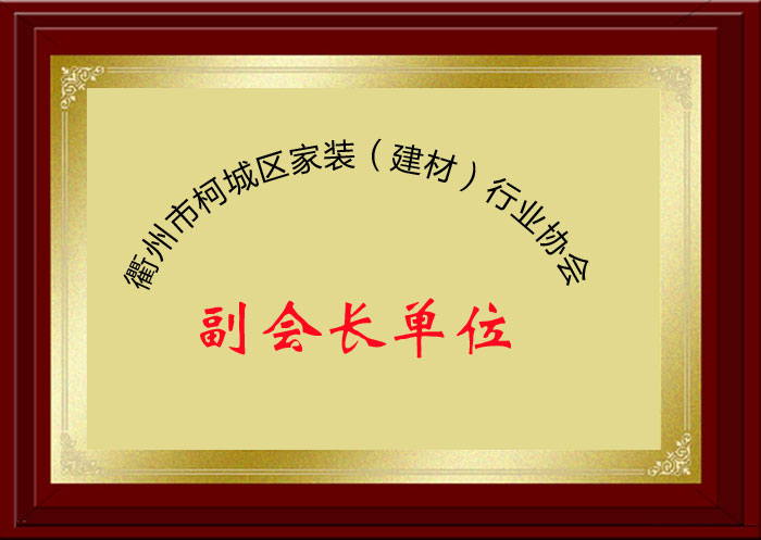 �����L��λ